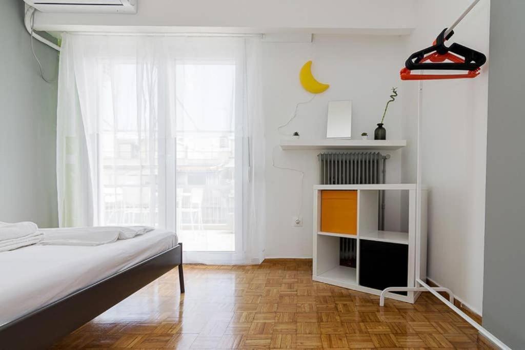 Sunlit 2Br Oasis In Metaxourghio 3Min From Metro Apartment Athena Bagian luar foto