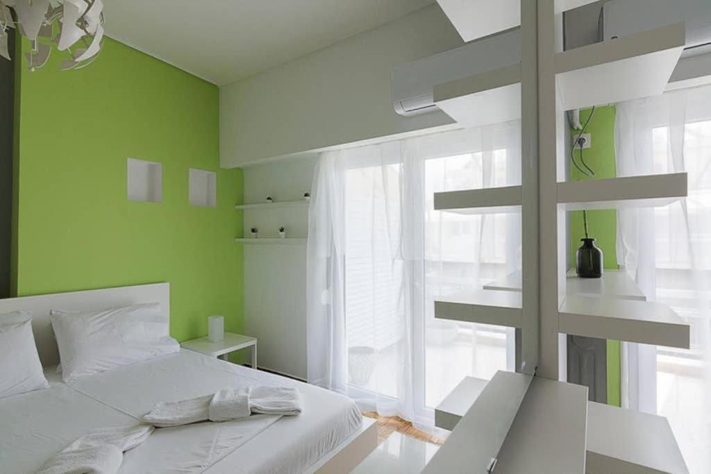 Sunlit 2Br Oasis In Metaxourghio 3Min From Metro Apartment Athena Bagian luar foto